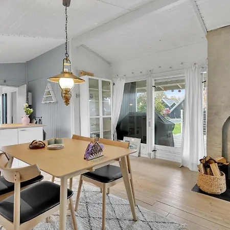 Ferienhaus Cozy In With Wifi Karrebæksminde